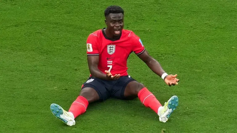 英格兰2-0击败巴拿马：球员评分与表现分析