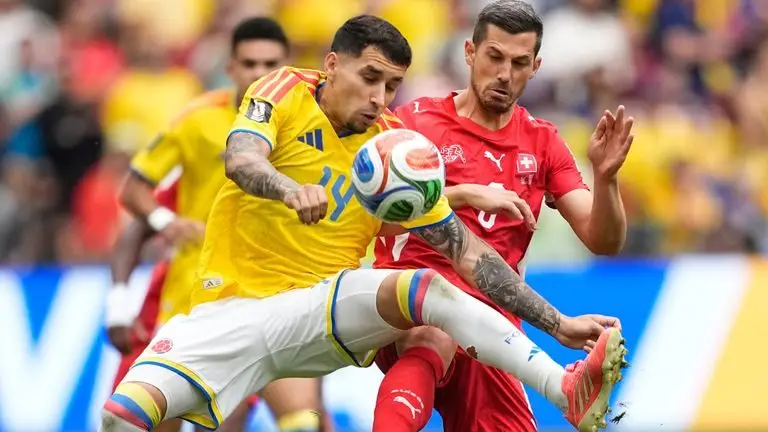 2026年世界杯:瑞士0-0哥伦比亚(点球:4-3) - 瑞士通过点球战胜哥伦比亚晋级四分之一决赛,将对阵阿根廷