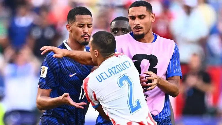 2026年世界杯：巴拉圭0-1法国 - 基利安·姆巴佩与梅西平起平坐，法国晋级八强